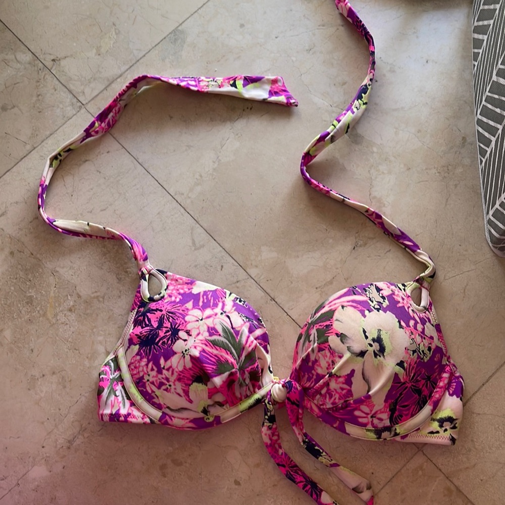VS bikini top